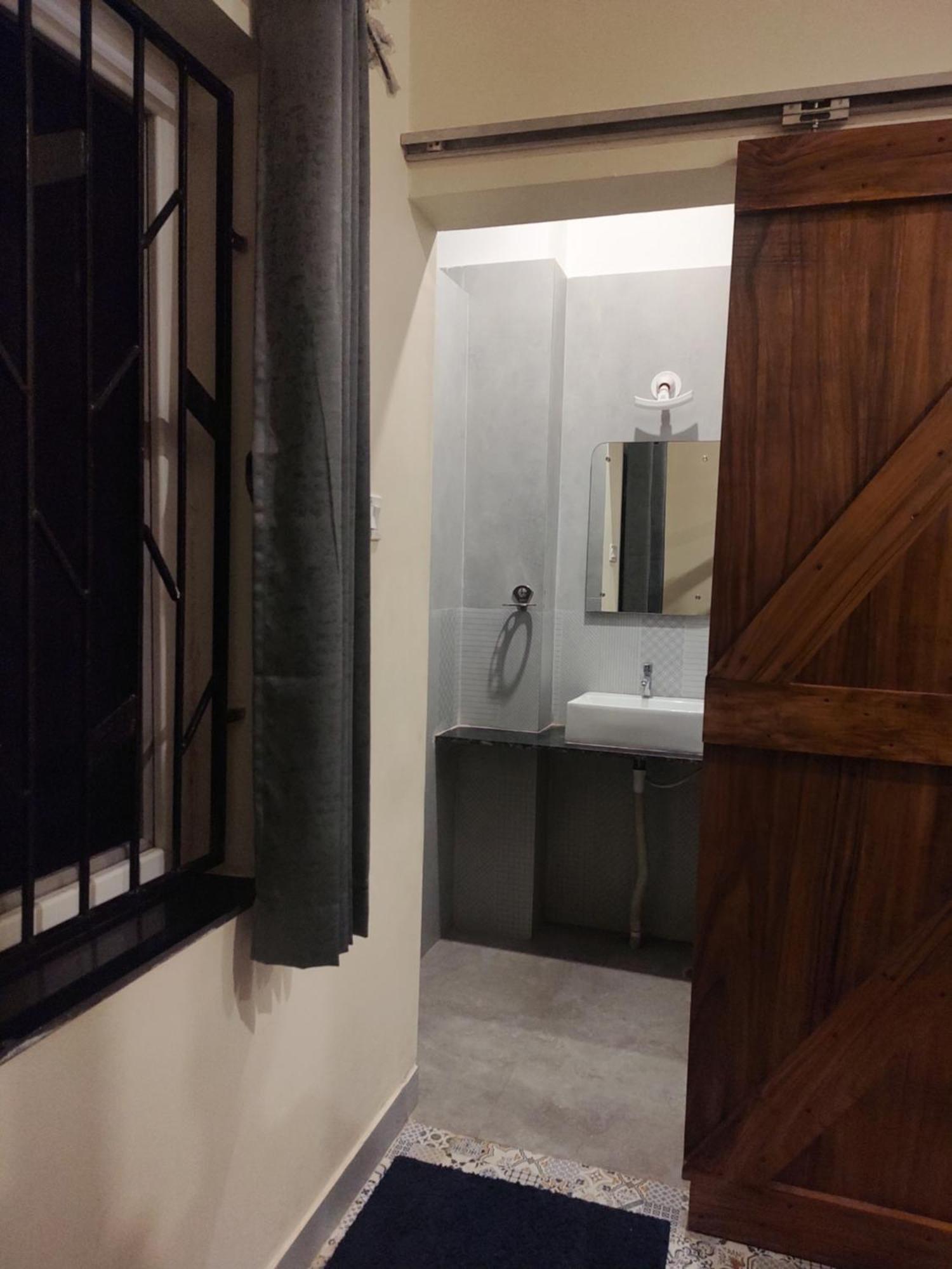 Hostel Tavasmi Puri Zewnętrze zdjęcie